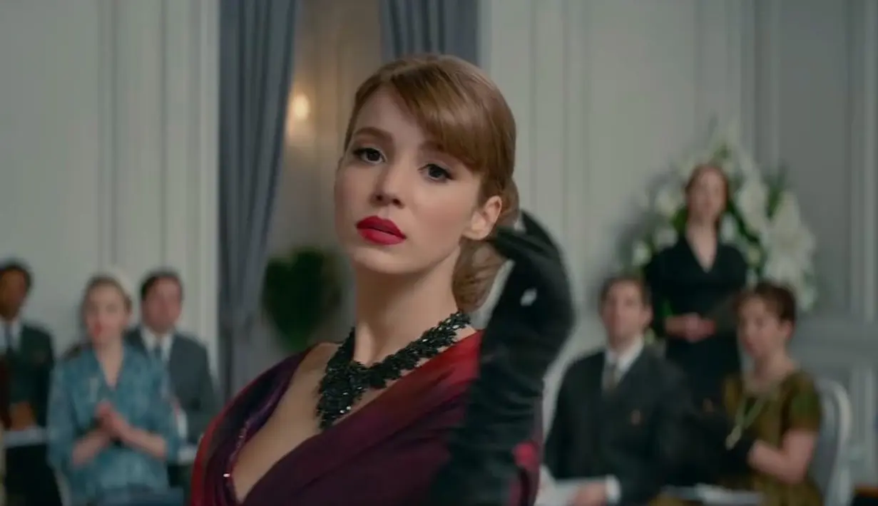 Alba Baptista dan Chris Evans meresmikan pernikahan mereka di tanggal 9 September 2023 kemarin, lewat sebuah perayaan intim dan tertutup. Bukankah memang Alba Baptista memiliki pesona yang luar biasa, Sahabat FIMELA? [Foto: Instagram/alba.baptista]