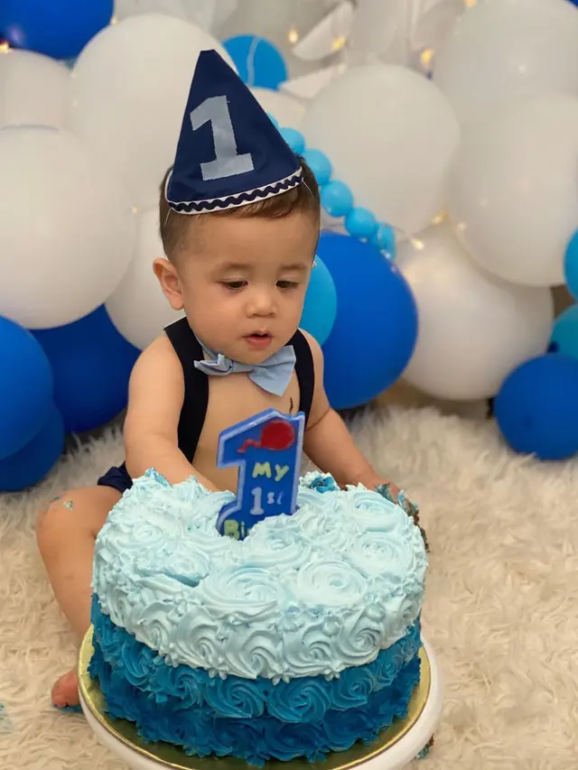 Momen Ulang Tahun Pertama dari Abizard Kavin Suseno, Anak Dari Selvi Kitty