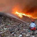 Hari ke-5 Kebakaran TPA Supit Urang, Helikopter Lakukan 30 Kali Water Bombing