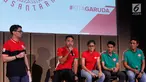 Atlet olahraga berprestasi Ponaryo Astaman, Zahra Muzdalifah,Samuel Christianson Bima Saskti berdiskusi pada peluncuran koleksi pakaian terbaru bertema #oneINDONESIA di Jakarta, Kamis (9/8). (Liputan6.com/HO/Dodi)