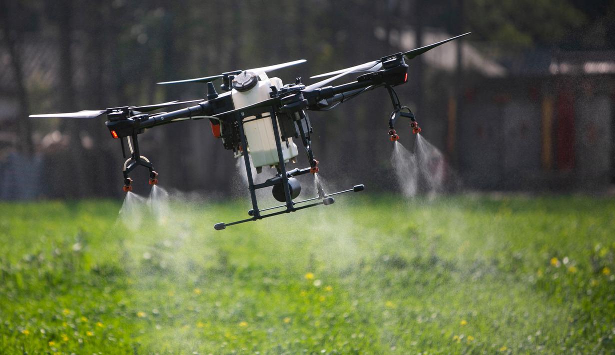 FOTO Drone Pertanian  Bantu Cegah Penyebaran Virus Corona 