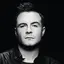 Seorang penyanyi asal Irlandia, mantan personil Westlife.
