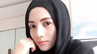 Istri Limbad, Benazir Endang Liburan ke Luar Negeri untuk Hilangkan Stres?