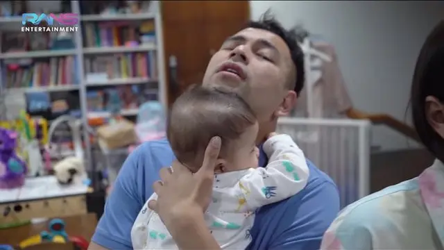 6 Momen Raffi Ahmad Asuh Zayn dan Zunaira Sendirian, Kewalahan Banget. (Sumber: YouTube/Rans Entertaiment)