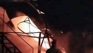 Gudang Paralon di Tangerang Kebakaran