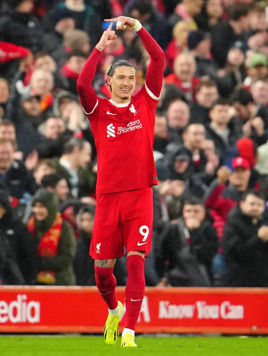 Keunggulan Liverpool terjadi di menit ke-11 lewat gol Darwin Nunez. (AP Photo/Jon Super)