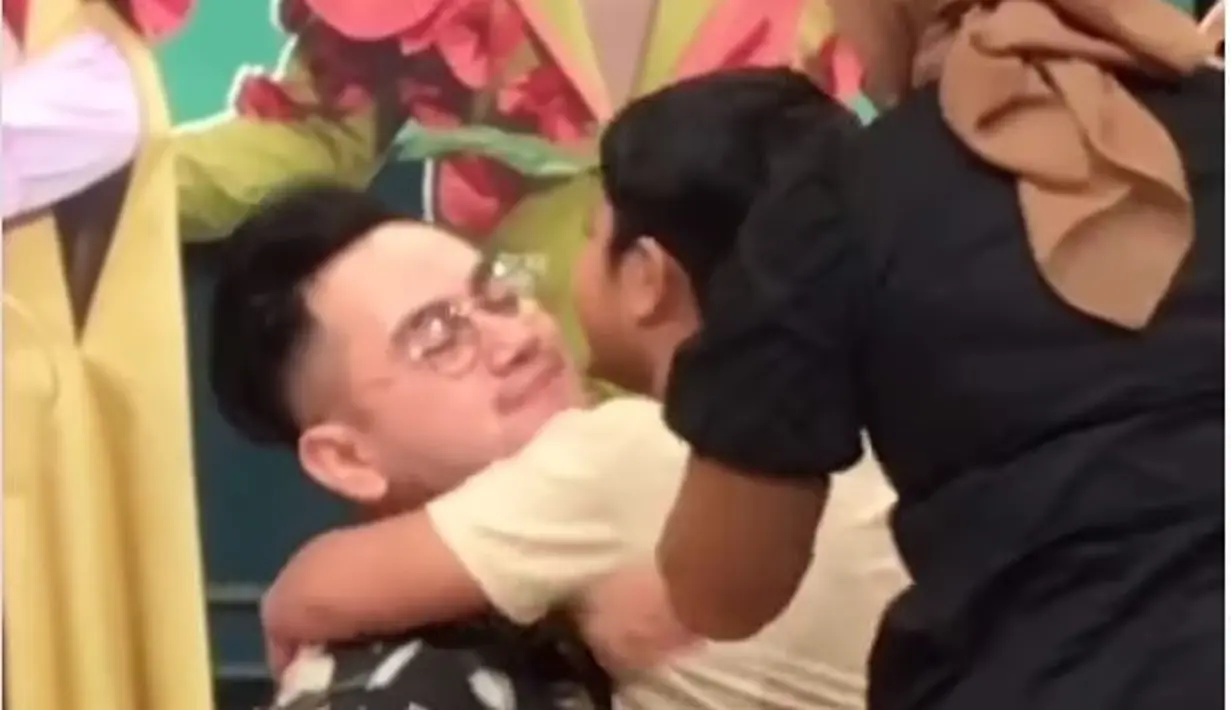 6 Momen Haru Nassar Bertemu Sang Putra, Rindu Usai 7 Tahun Tak Berjumpa (IG/allartis)