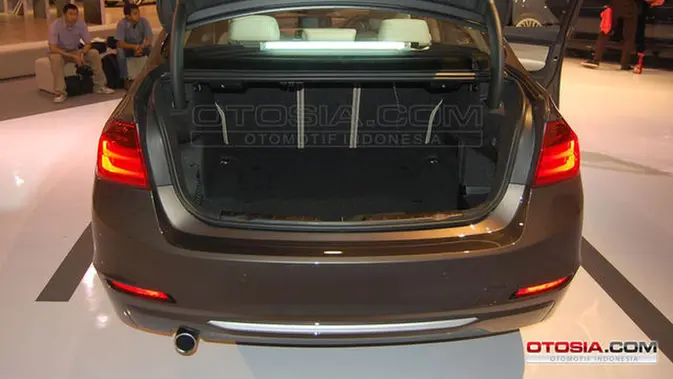 Bebas Bau Apek dan Jamur, Ini 5 panduan praktis Merawat Bagasi Mobil
