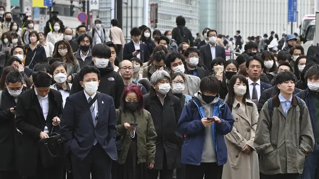 Warga Jepang enggan memiliki anak.