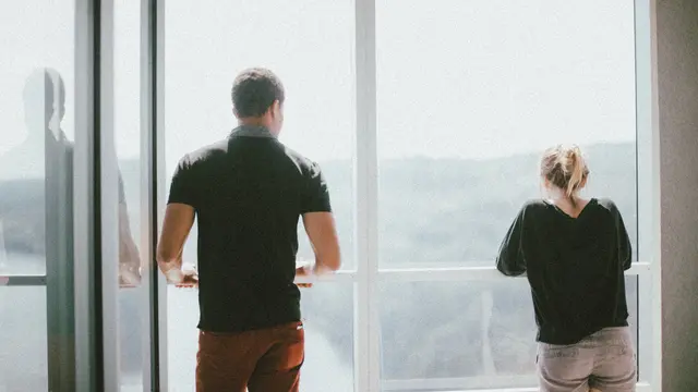 Harus Bagaimana Menghadapi Pasangan yang Sedang Bosan?