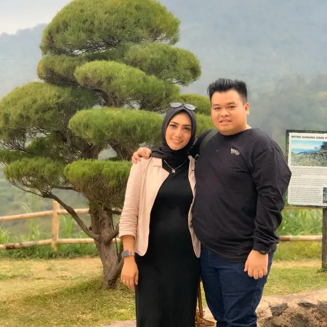 Potret kenangan suami Yulita MasterChef. (Sumber: Instagram/yulitamci5real)
