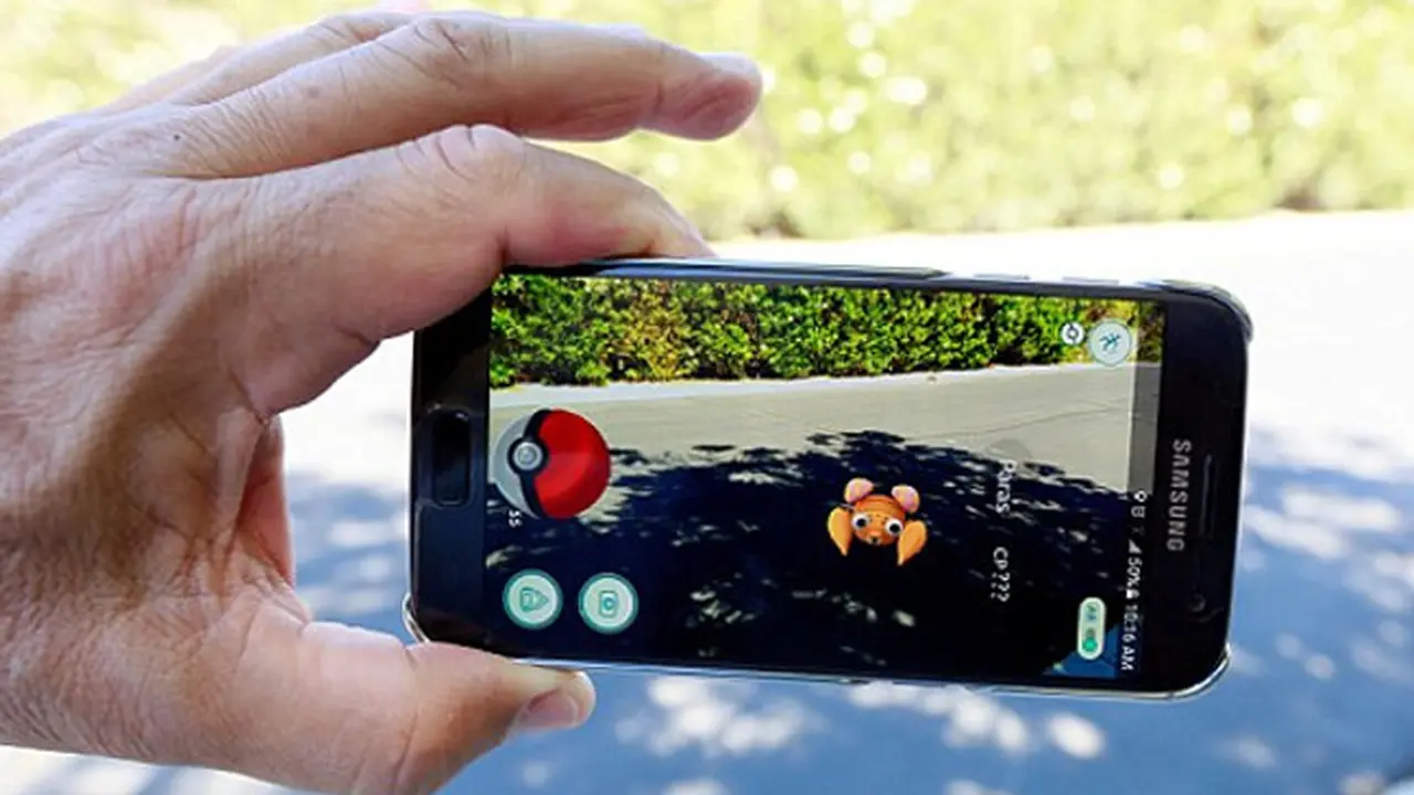 Fokus Main Pokemon Go, Pria Berjalan dari Polandia Sampai Peracis