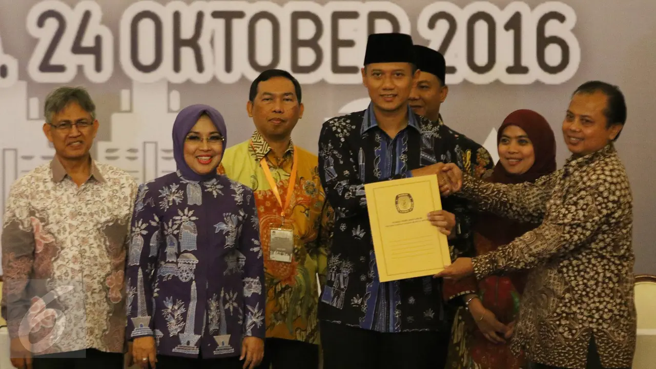 20161024-KPUD-Tetapkan-Tiga-Pasangan-Calon-Gubernur-dan-Wakil-Gubernur-DKI-Jakarta-2017-IA