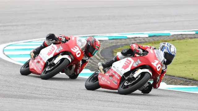 Aksi pembalap AHM di IATC Sepang 2025