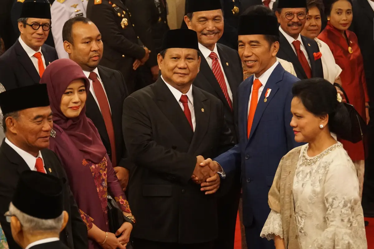 Tepat pada hari ini, Rabu (28/2/2024) Presiden Joko Widodo atau Jokowi memberikan kenaikan pangkat secara istimewa kepada Menteri Pertahanan Prabowo Subianto saat Rapim TNI-Polri di Mabes TNI Jakarta Timur.