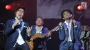 Penyanyi Adera duet bersama Glenn Fredly dalam konser 'Harmonia: Titik Balik' di Balai Sarbini, Jakarta, Kamis (14/2).  Adera  dan Glenn silih berganti akan menghibur penonton yang hadir dengan suara dan kisah-kisah pribadi. (Fimela.com/ Bambang E. Ros)