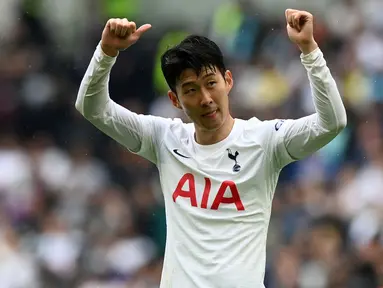 Sebagai salah satu klub anggota Big Six Liga Inggris, Tottenham Hotspur kerap dihuni para pemain mahal yang berasal dari liga-liga top Eropa, termasuk Liga Jerman. Bahkan, salah satu bintang mereka di musim 2021/2022 lalu pun, Son Heung-min juga didatangkan dari Liga Jerman. Berikut daftar lengkap 5 pemain termahal yang pernah didatangkan Spurs dari Liga Jerman. (AFP/Glyn Kirk)