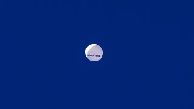 Amerika Serikat Tembak Jatuh Balon Mata-Mata China di Atas Samudra Atlantik