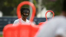 Pemain Timnas Indonesia U-20, Ronaldo Kwateh saat latihan persiapan Kualifikasi Piala Asia U-20 2023 yang berlangsung di Lapangan A Gelora Bung Karno, Jakarta, Selasa (30/08/2022). (Bola.com/Bagaskara Lazuardi)