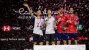 Pebulu tangkis ganda putra China, Liu Yu Chen/Ou Xuan Yi berhasil menjadi pemenang di nomor ganda putra Indonesia Open 2022 usai mengalahkan wakil Korea Selatan, Choi Sol Gyu/Kim Won Ho pada babak final di Istora Senayan, Jakarta, Minggu (19/06/2022). (Bola.com/Bagaskara Lazuardi)