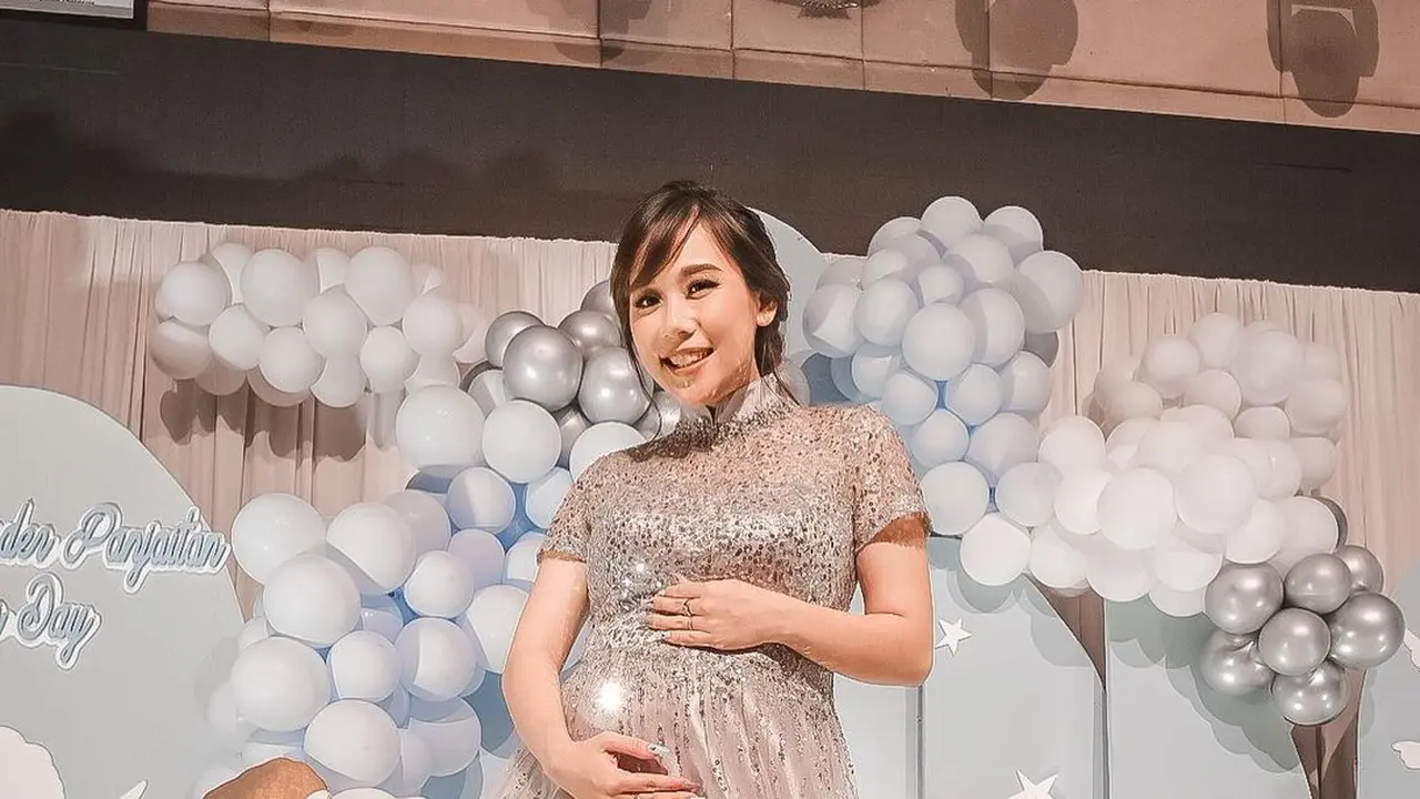 Hamil Anak Kedua, Ini 6 Potret Baby Bump Cherly Juno Eks Cherrybelle. (Sumber: Instagram/cherly7juno)