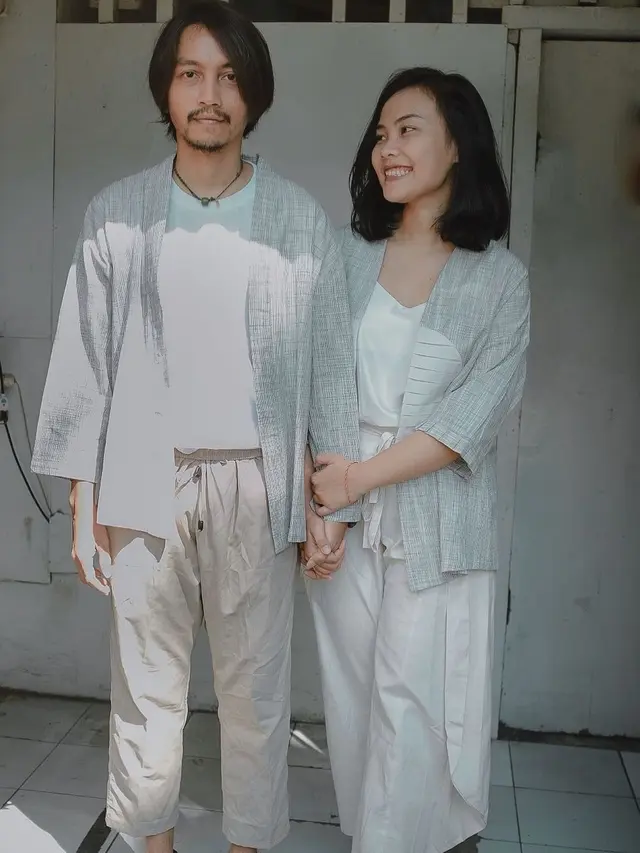 7 Potret Mesra Fiersa Besari dan Istri, Terkonfirmasi Positif COVID-19 dalam Kondisi Hamil