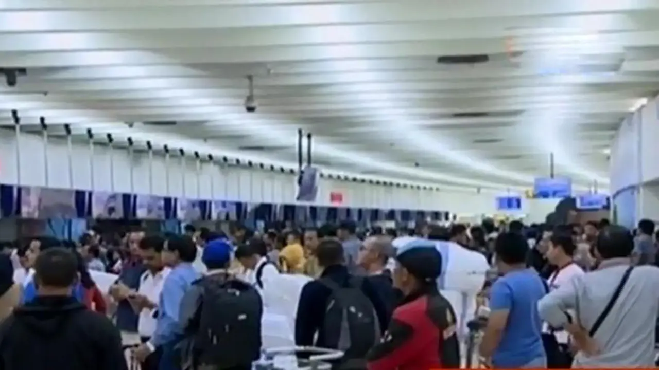 Segmen 1: Antrian Panjang di Bandara hingga Beras dengan Pemutih