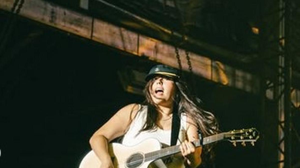 Membedah Sailor Song Makna - Gigi Perez, Lirik, dan Chord Lengkap