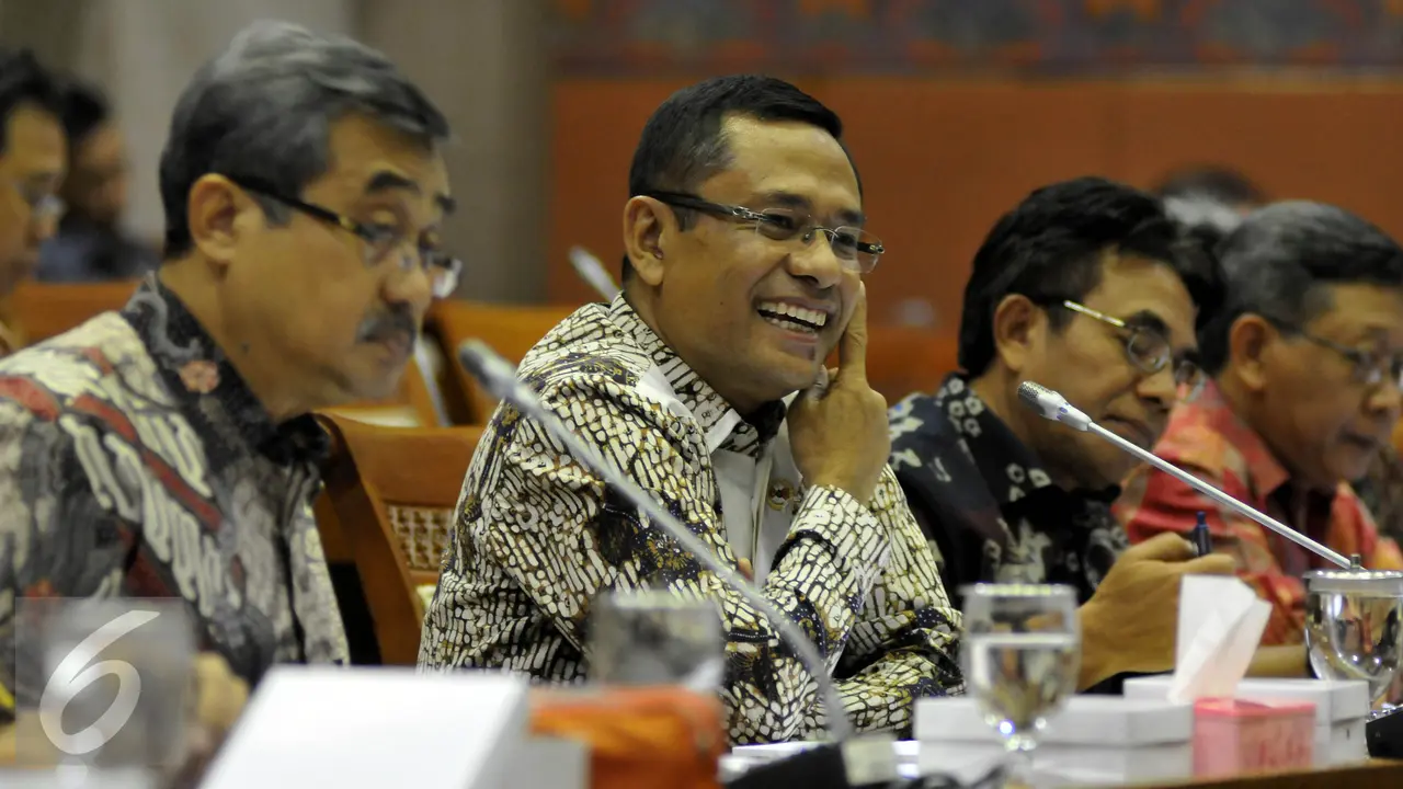 20160419- Menteri Perindustrian Saleh Husin Raker dengan Komisi VI-Jakarta-Johan Tallo
