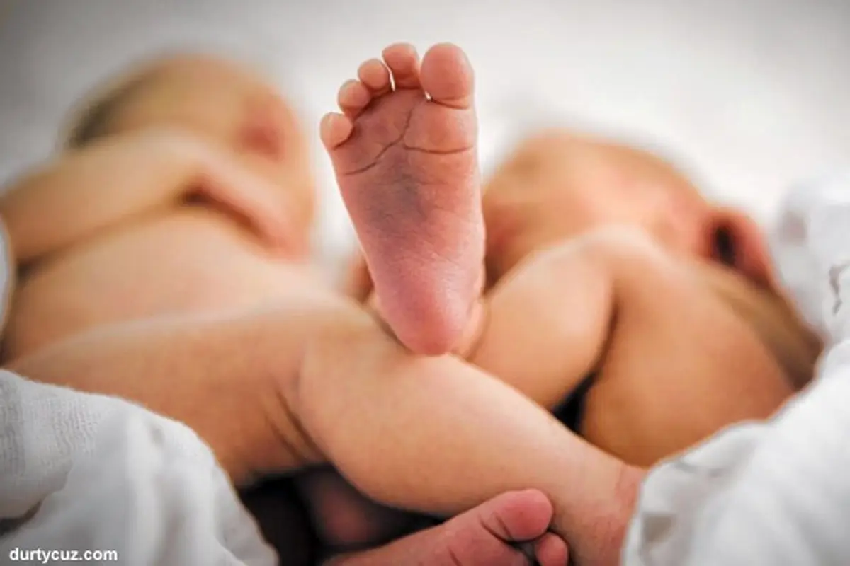 bayi-kembar-resiko-130820c.jpg