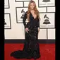 Beyonce Knowles tampak seksi dengan gaun hitamnya saat menghadiri ajang Grammy Awards ke-57 di Staples Center, Los Angeles, AS, Minggu (8/2/2015). (Jason Merritt/Getty Images/AFP)