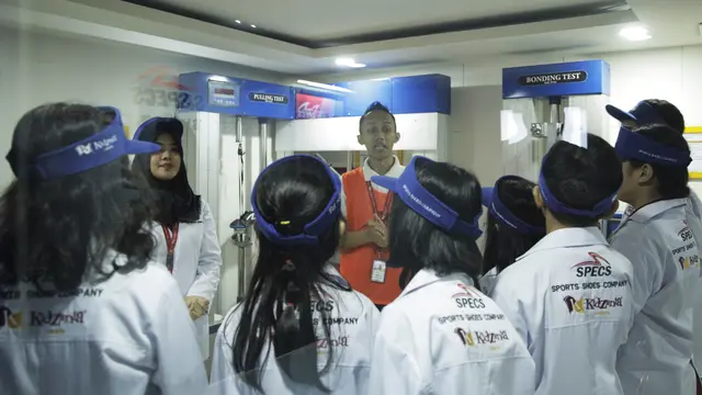 Pabrik Mini Specs di Kidzania Jakarta