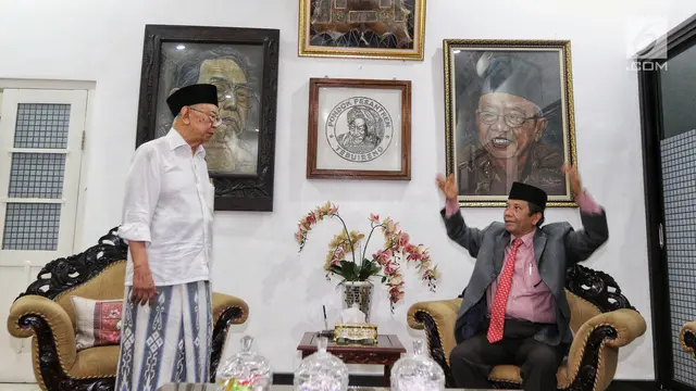 Jelajah Kebangsaan, Mahfud MD dan Romo Benny Ziarah ke Makam Gus Dur