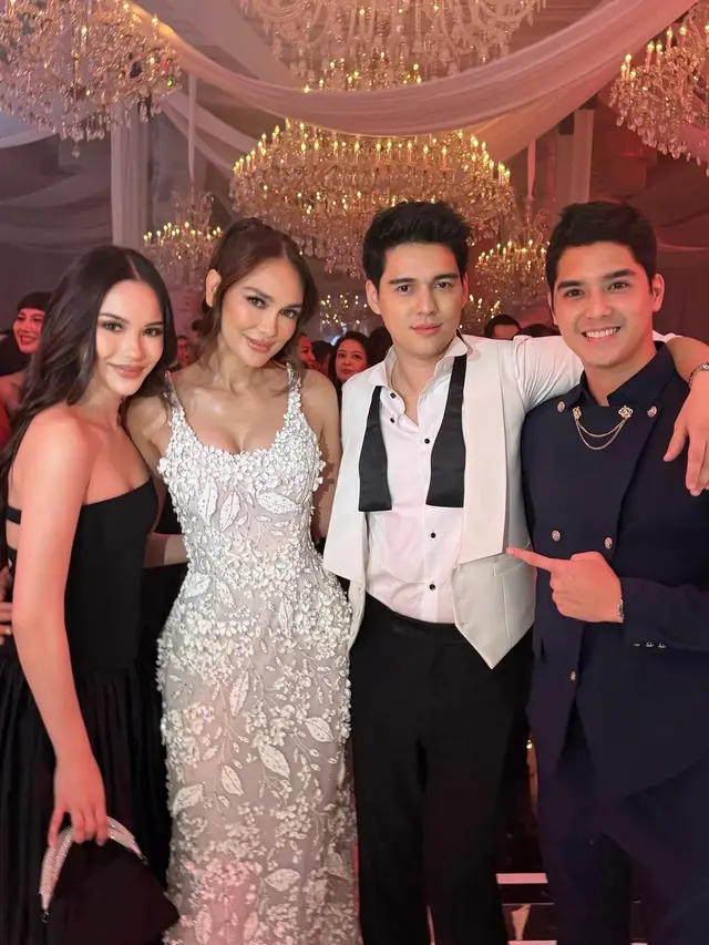 Foto Alyssa Daguise dan Al Ghazali di Resepsi Luna Maya