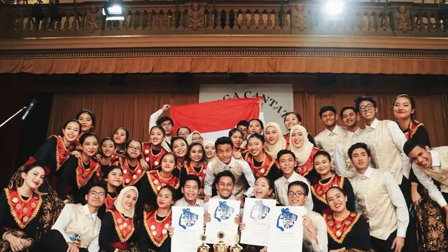 Kelompok Youth Choir 78