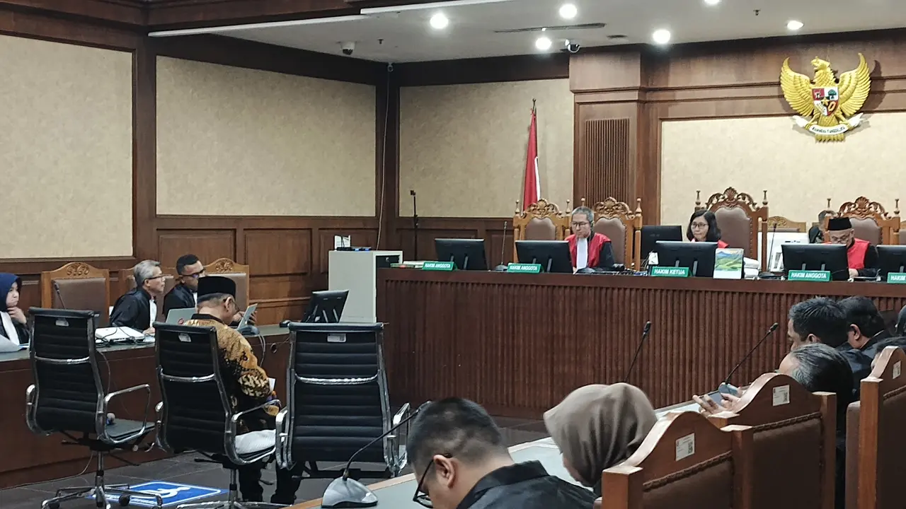 Hakim Ungkap Alasan Tolak Eksepsi Eks Menag Yaqut Cholil Qoumas