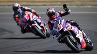 Johann Zarco usai kualifikasi MotoGP Inggris 2022. (ADRIAN DENNIS / AFP)