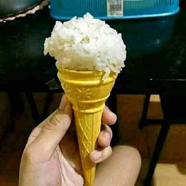 6 Potret Wadah Es Krim Isinya Tak Sesuai Ekspektasi Ini Bikin Senyum Tipis