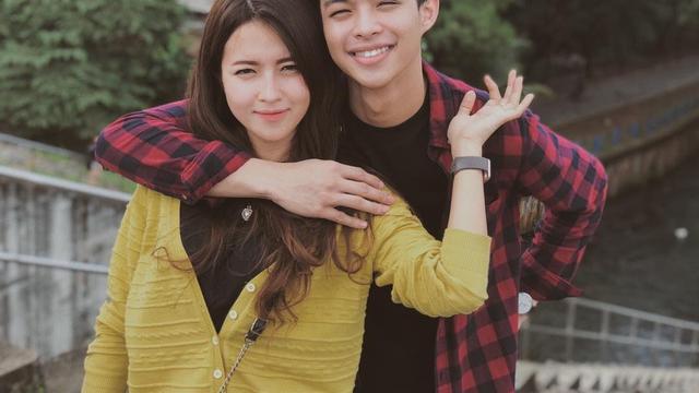 6 Potret Ninie Mbayang Kakak Rey Mbayang Yang Jarang Terekspos Hot Liputan6 Com