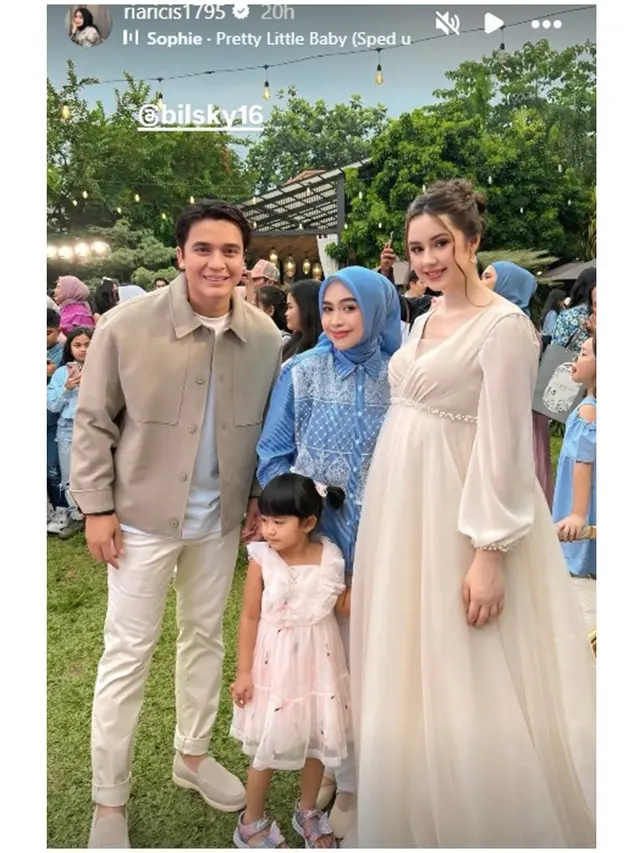7 Potret Tamu Artis di Gender Reveal Vika Kolesnaya Istri Billy Syahputra, Meriah