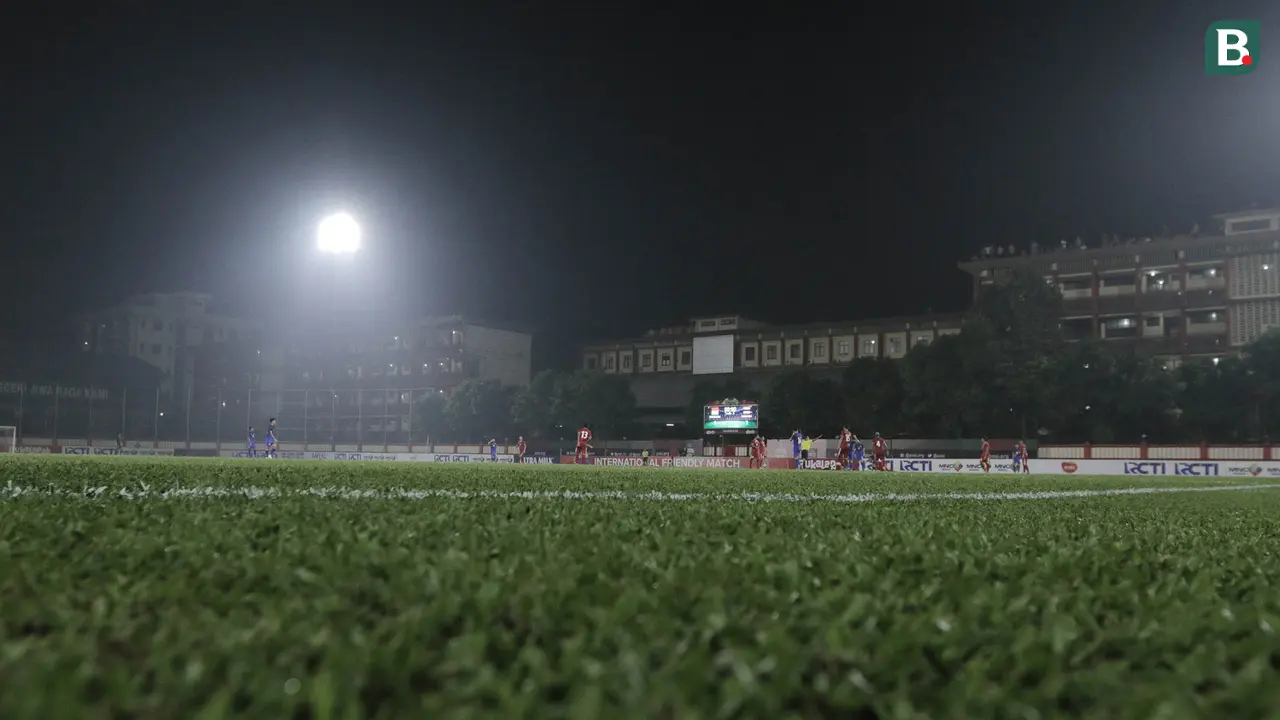 Rumput Stadion PTIK