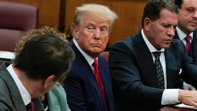 Ekspresi Donald Trump Jalani Sidang Dakwaan di Pengadilan Manhattan