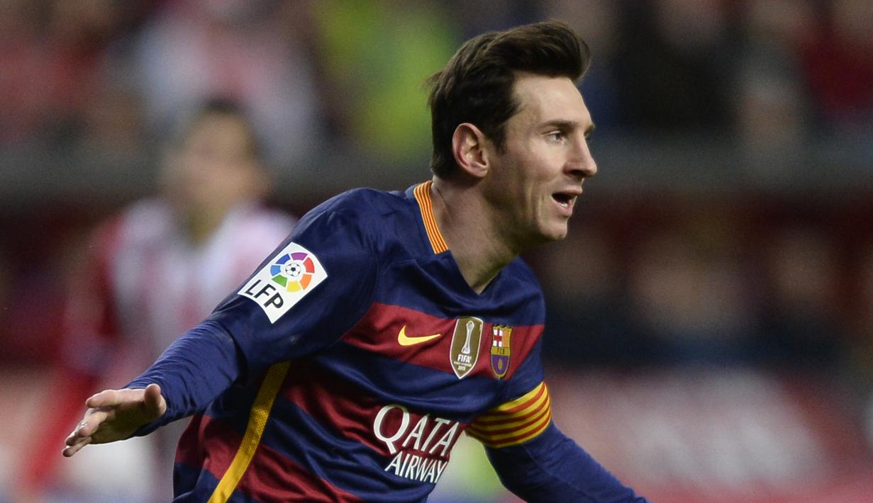 Ekspresi kegembiraan Lionel Messi setelah mencetak gol ke gawang Sporting Gijon dalam lanjutan La Liga di Stadion El Municipal Molinon, Gijon, Kamis (18/2/2/2016) dini hari WIB. (AFP/Miguel Riopa)