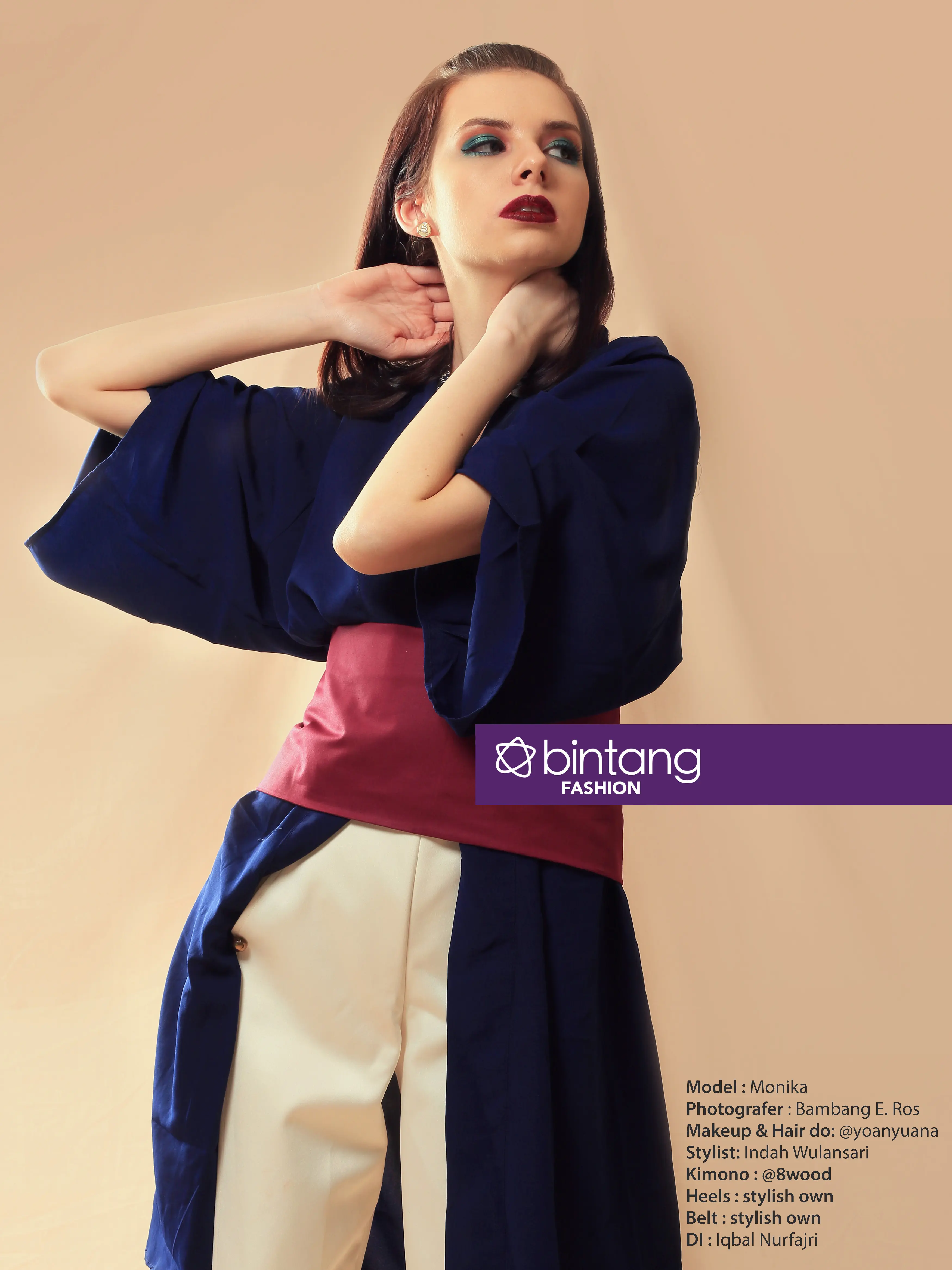 Kimono @8wood dikombinasikan bersama tailored trousers dan belt. (Bambang E. Ros / Bintang)