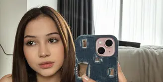 Sandrinna Michelle beberapa waktu belakangan ini tampil mencuri perhatian.  [@sandrinna_11].