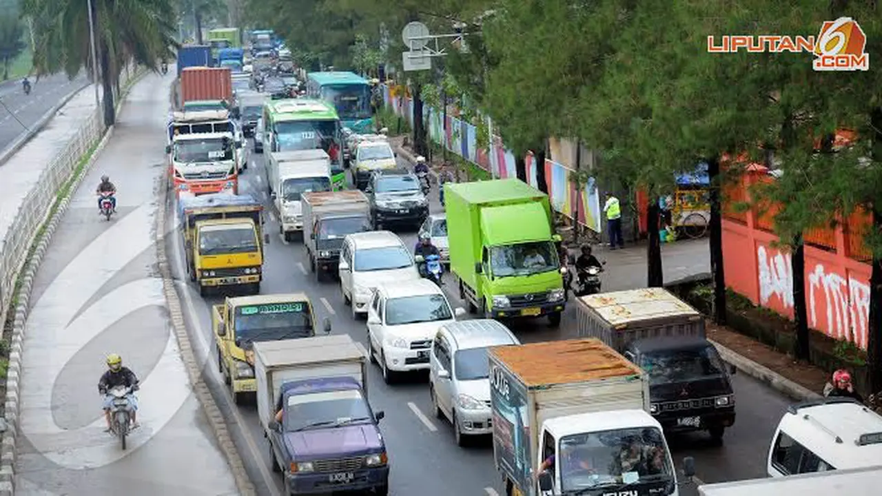 kalideres-macet-2-140125c.jpg