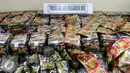 Barang bukti jamu kuat yang diamankan petugas Direktorat Tindak Pidana Narkoba Mabes Polri, Jakarta, Senin (7/3/2016). Dir narkoba mabes polri membongkar praktik pembuatan jamu dan obat antibiotik ilegal di daerah Cilacap. (Liputan6.com/Yoppy Renato)