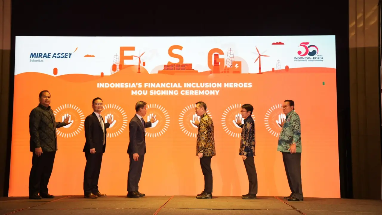 “Indonesia’s Financial Inclusion Heroes MoU Signing Ceremony”, Jumat (12/5/2023). (Foto: Liputan6.com/Elga N)