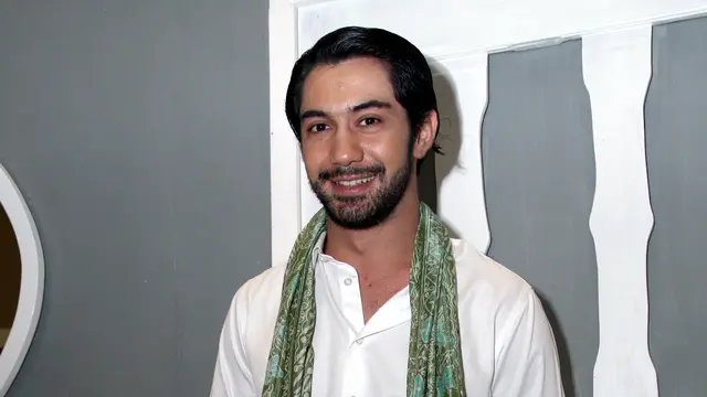[Bintang] Reza Rahadian