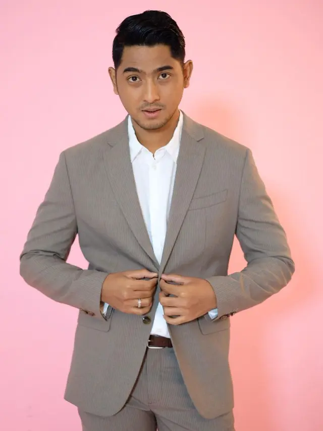 Arya Saloka. (Foto: Dok. Instagram terverifikasi @philipekarunia)